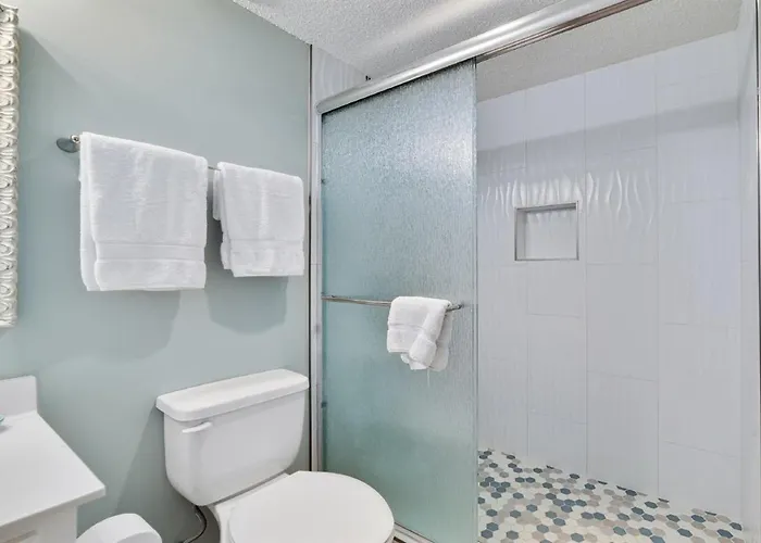 Beachclub A-201-2nd Floor Beachfront-4 Bed-4bath-luxe Condo-resort-sleeps 10 * Gulf Shores