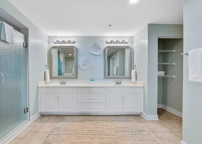 Beachclub A-201-2nd Floor Beachfront-4 Bed-4bath-luxe Condo-resort-sleeps 10 Apartment *