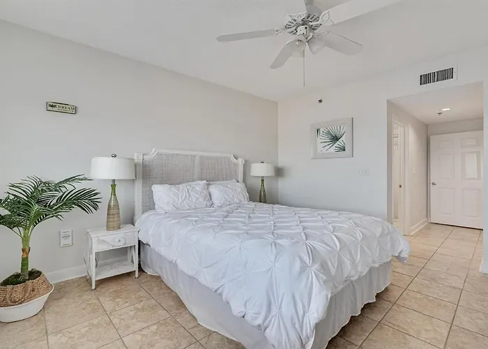 Apartment Beachclub A-201-2nd Floor Beachfront-4 Bed-4bath-luxe Condo-resort-sleeps 10 *