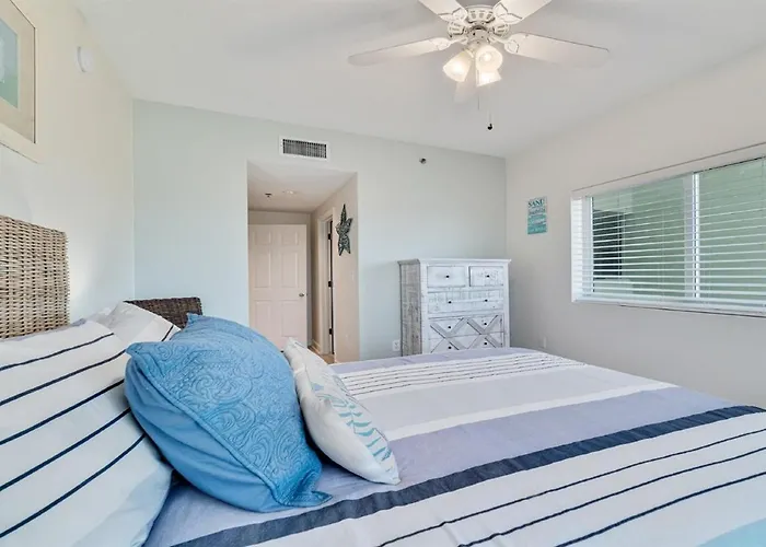 Apartment Beachclub A-201-2nd Floor Beachfront-4 Bed-4bath-luxe Condo-resort-sleeps 10 Gulf Shores