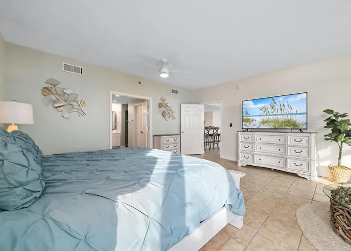 Apartment Beachclub A-201-2nd Floor Beachfront-4 Bed-4bath-luxe Condo-resort-sleeps 10 Gulf Shores