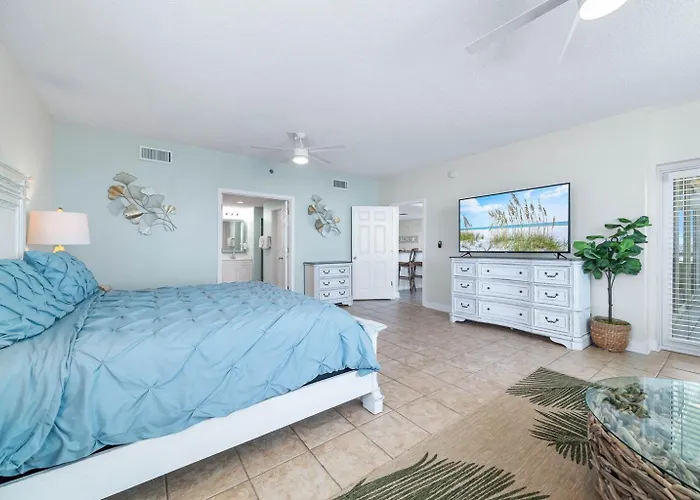 Apartment Beachclub A-201-2nd Floor Beachfront-4 Bed-4bath-luxe Condo-resort-sleeps 10 Gulf Shores