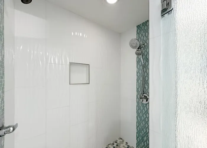 Apartment Beachclub A-201-2nd Floor Beachfront-4 Bed-4bath-luxe Condo-resort-sleeps 10